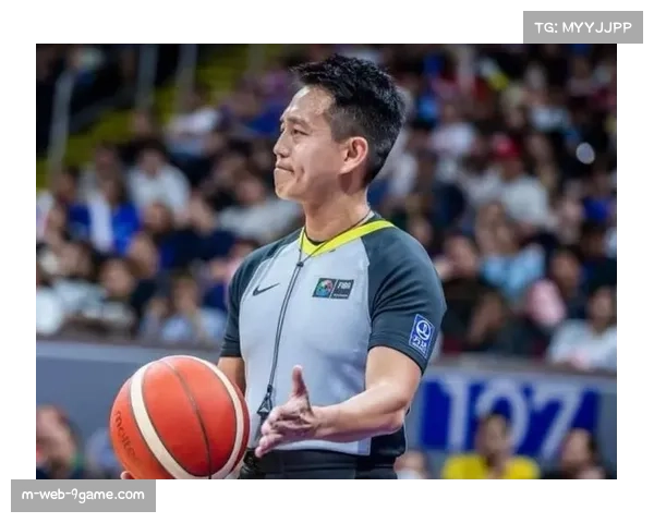 外籍裁判执裁促进WCBA球队适应国际标准 外籍裁判执裁促进WCBA球队适应国际标准